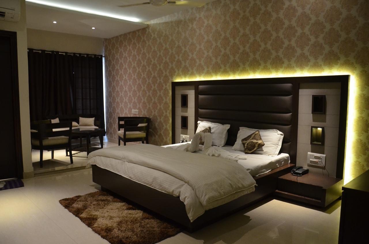 Hotel Aroma Inn Sirsa Exterior photo